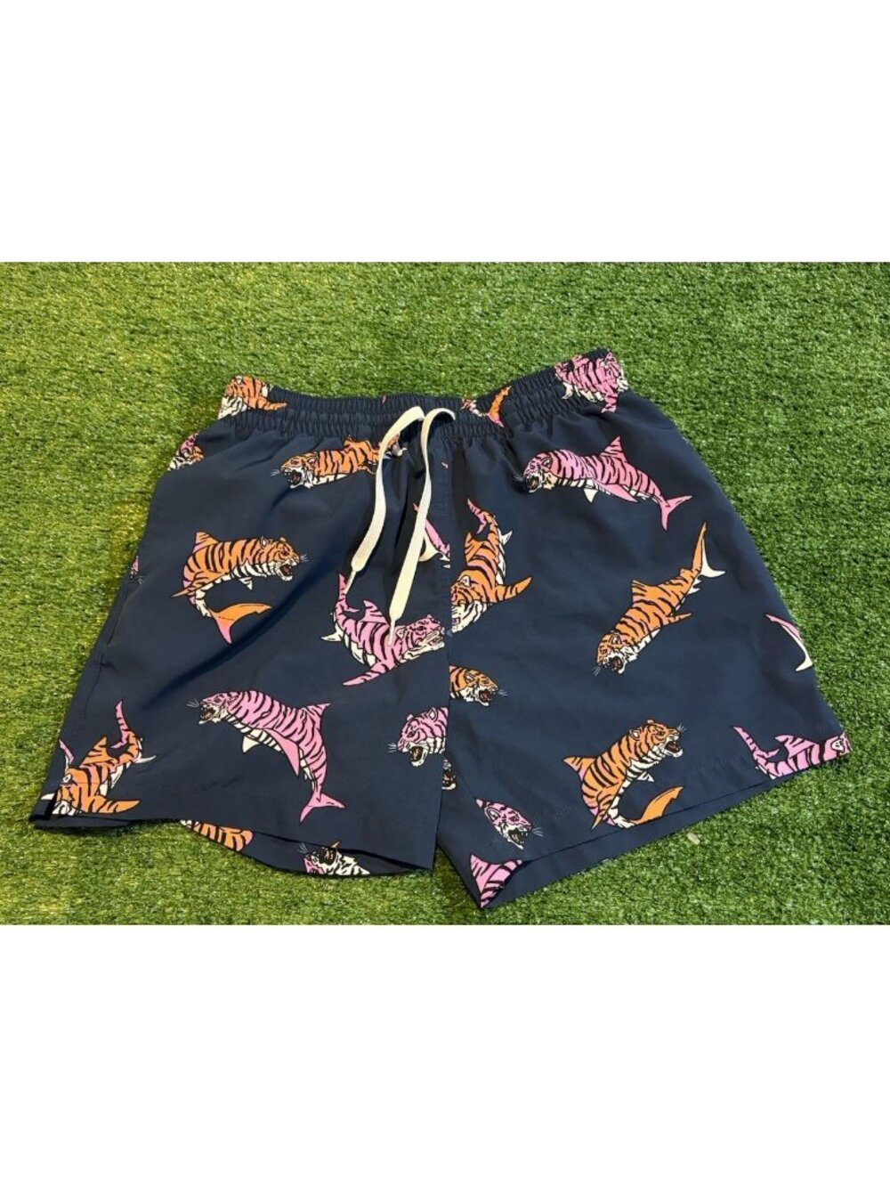 Chubbies swim trunks mens small blue king of the sea 5.5" inseam quick dry